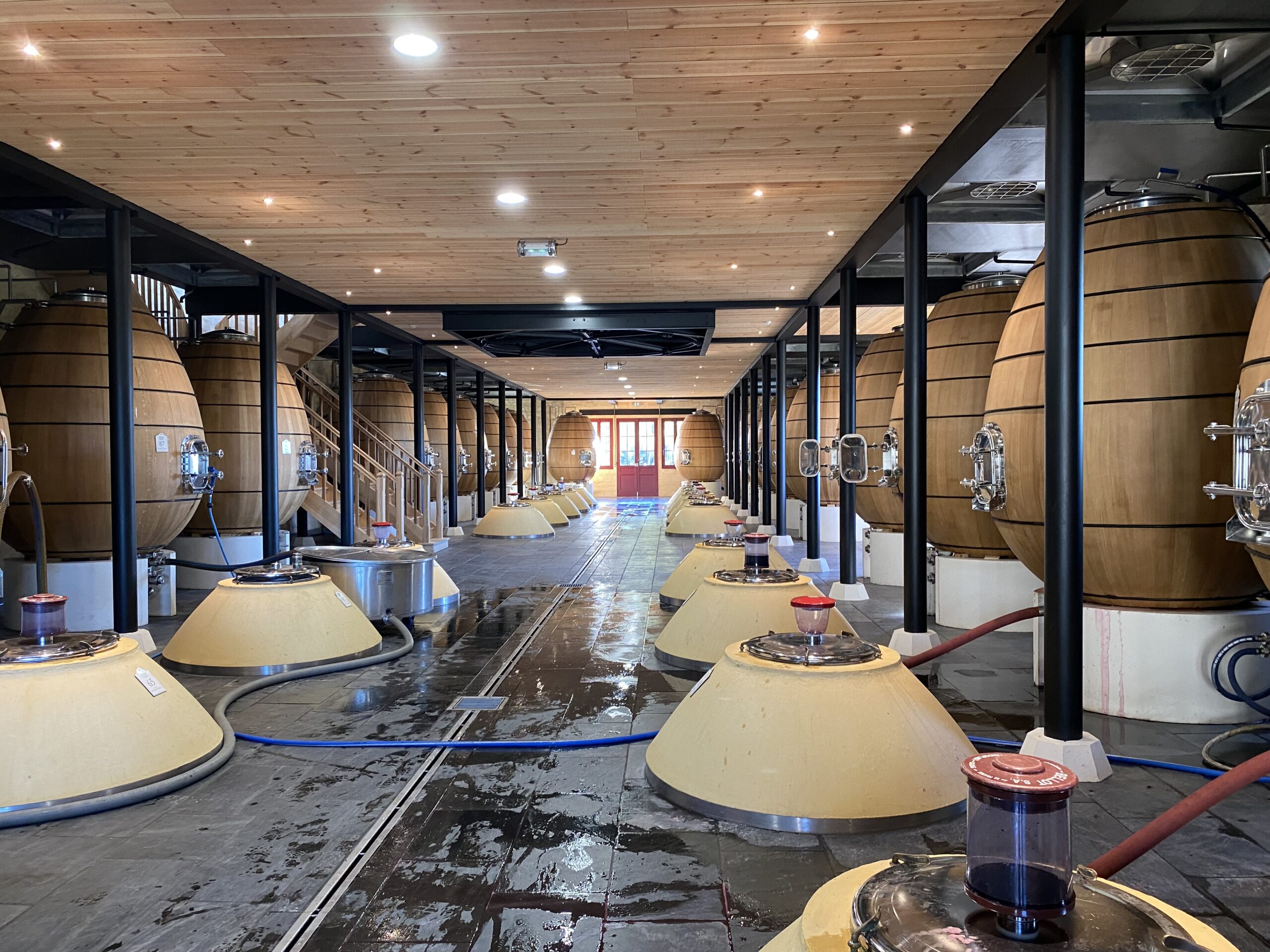 ワイン醸造庫　ポンテカネ